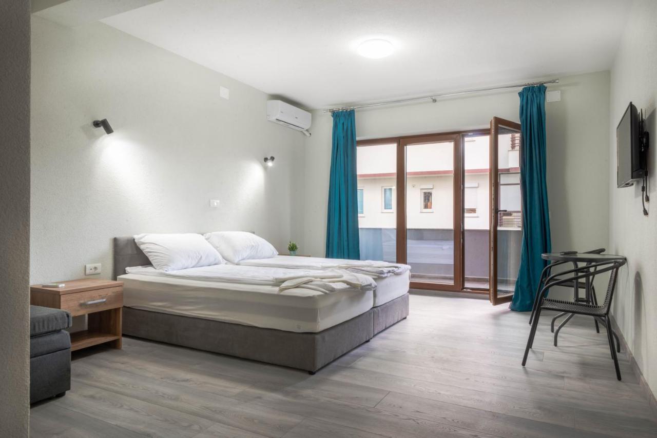 Doppelzimmer mit Balkon