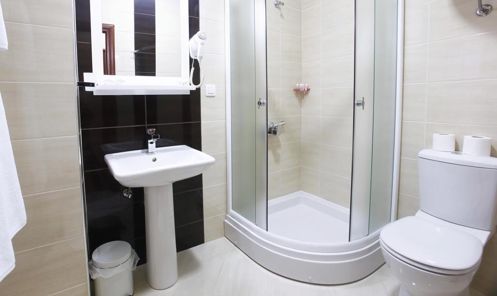 Triple Room,141363720:JPEG