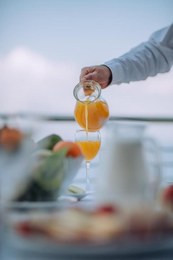 Double Room with Lake View,1153379181:JPEG