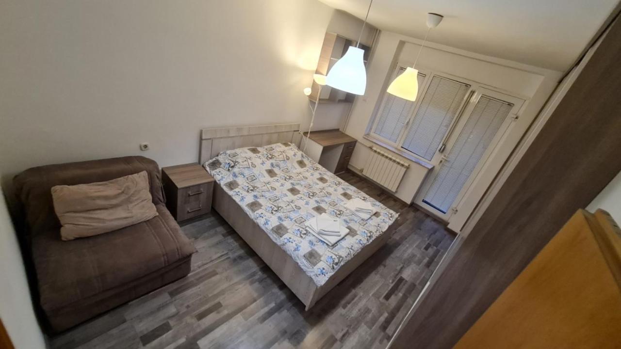 Two-Bedroom Apartment,1249096144:JPEG