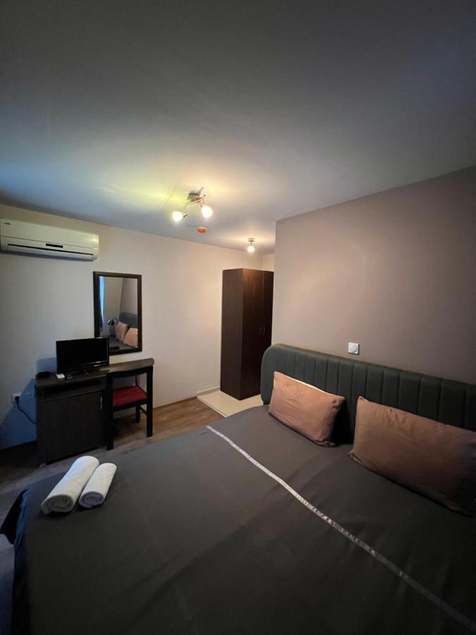 Doppelzimmer mit Balkon