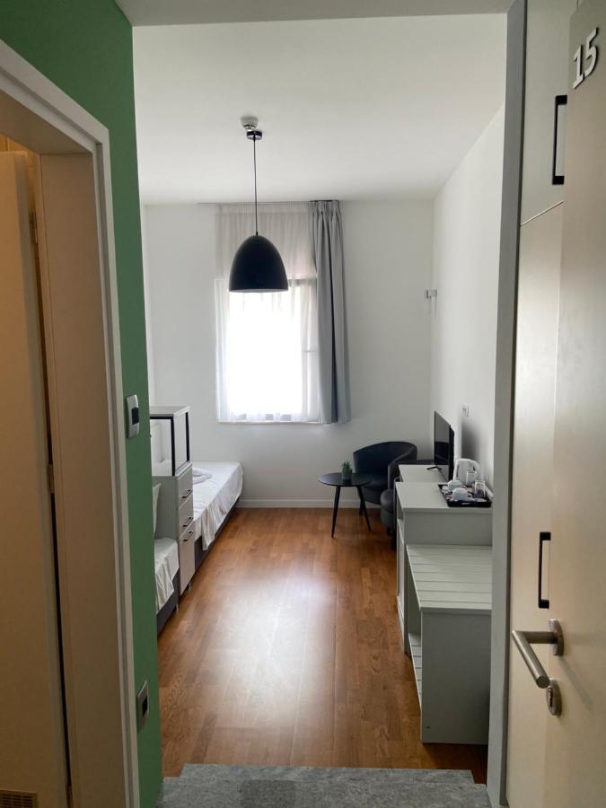 Art - Economy Twin Room
