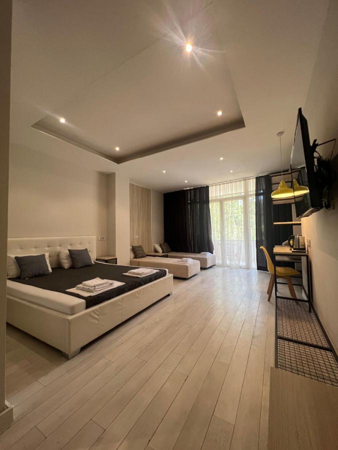 King Room with Mountain View