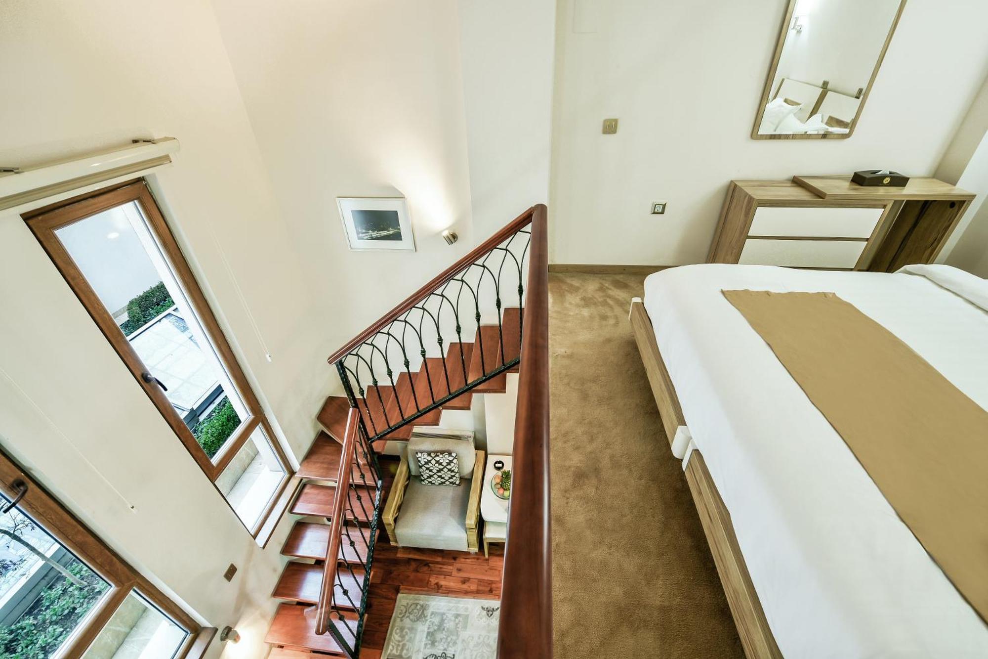 Duplex Suite