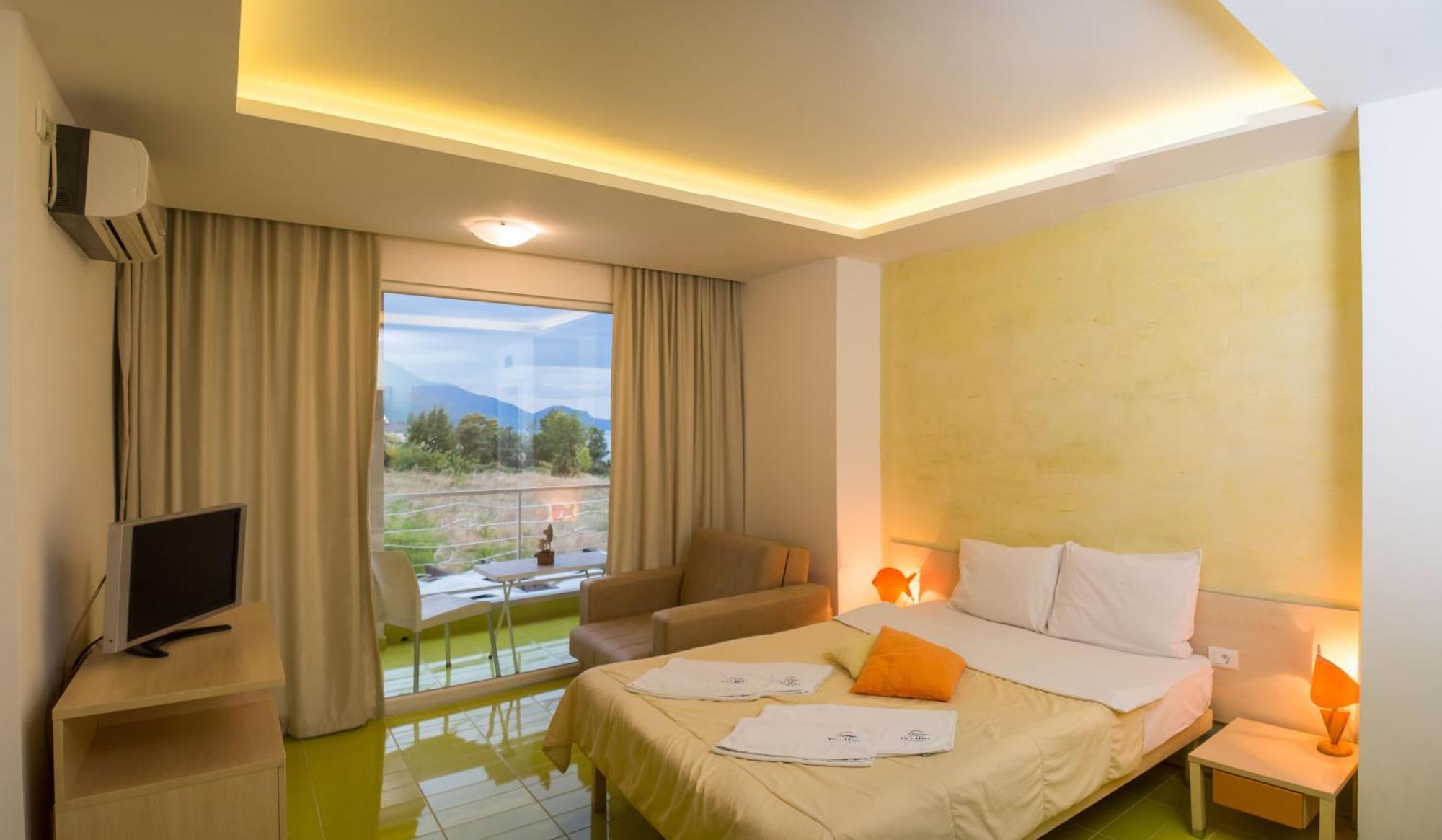 Triple Studio,1554354865:JPEG