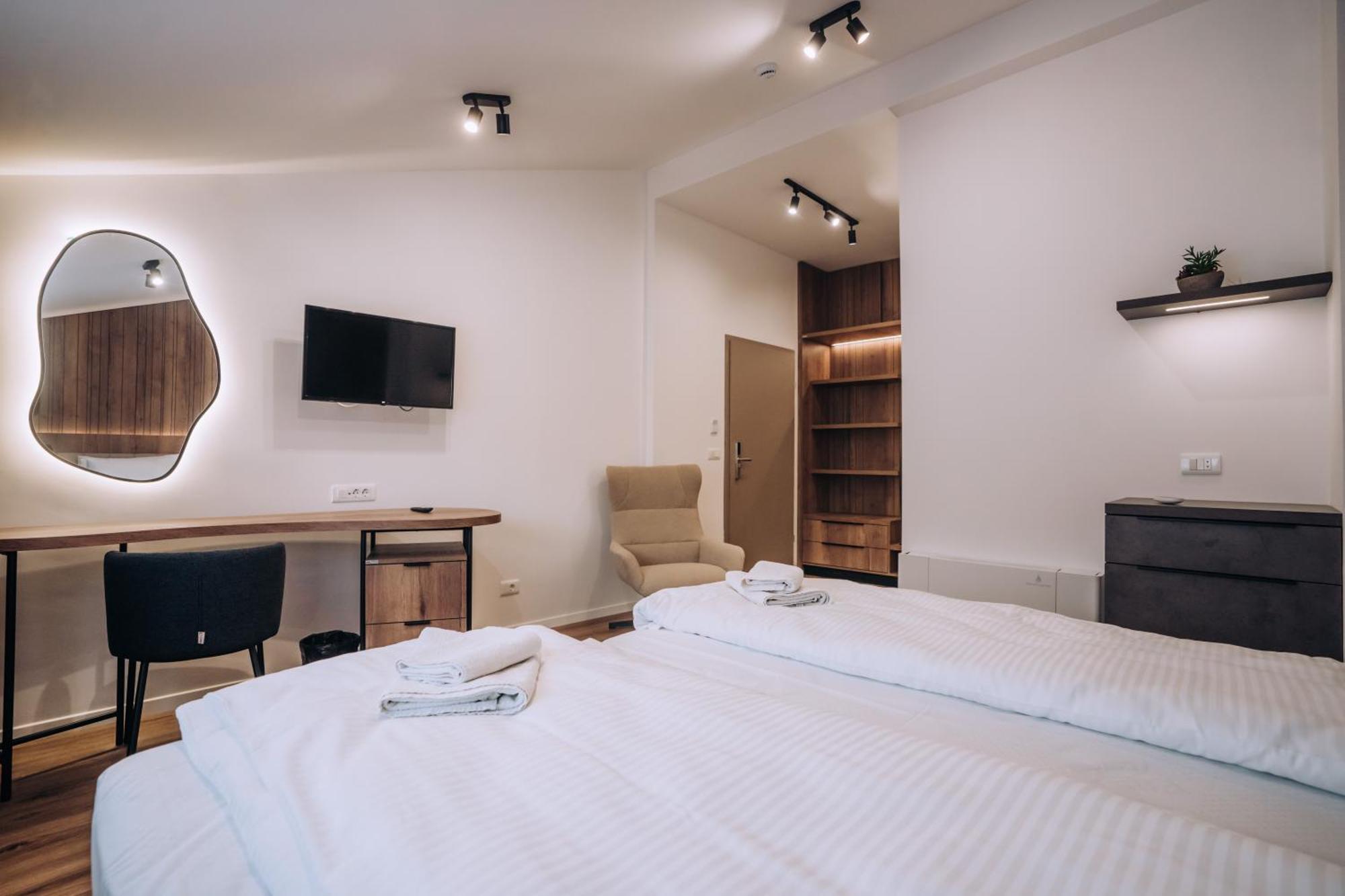 Deluxe Double or Twin Room