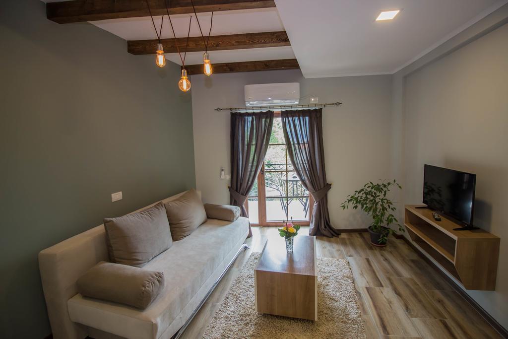 Apartment with Balcony,404734026:JPEG