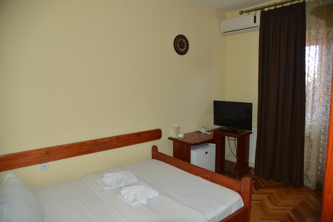 Double Room Private Bathroom