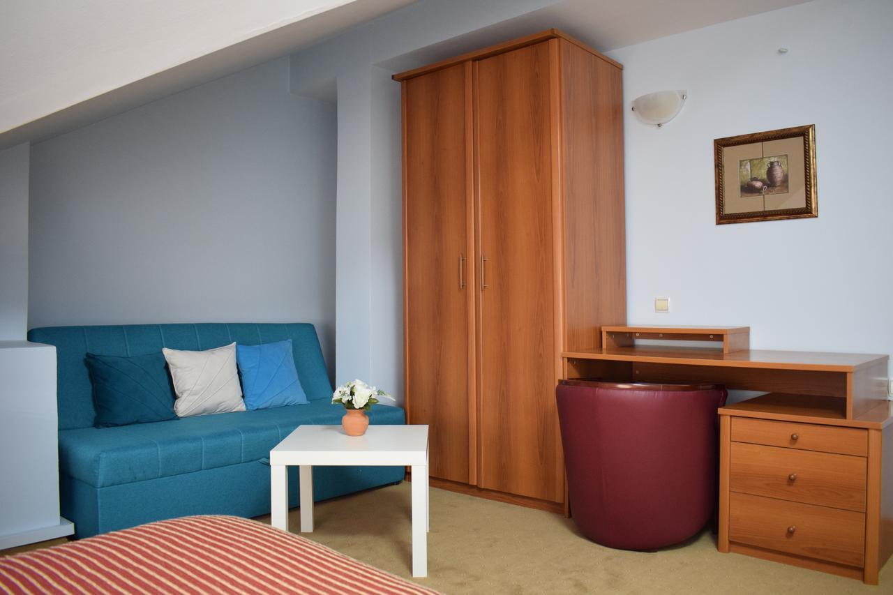 Classic Quadruple Room,1441301068:JPEG