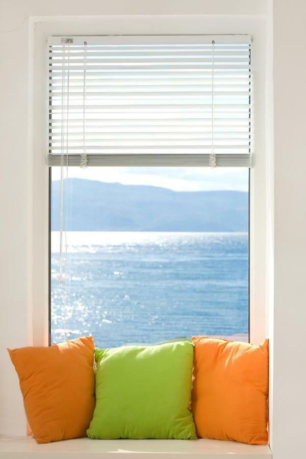 Deluxe Studio with lake view,1020368974:JPEG