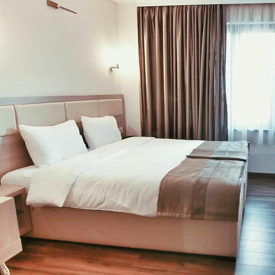 Economy Double or Twin Room,1278037141:JPEG