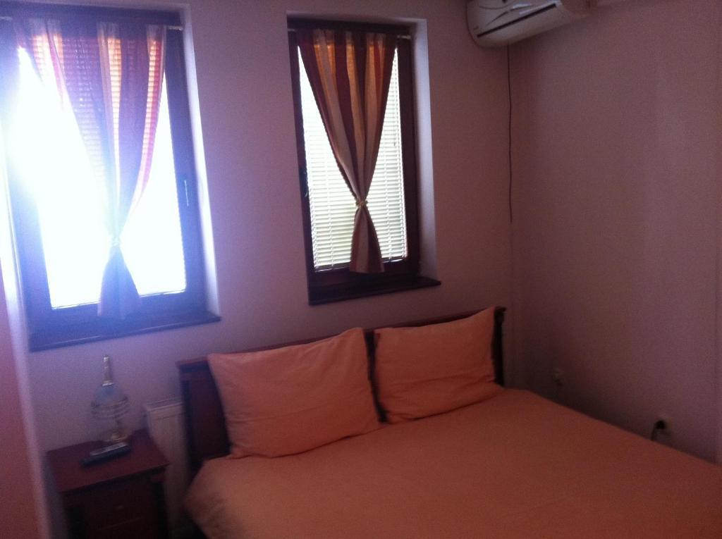 Double Room,9937973:JPEG