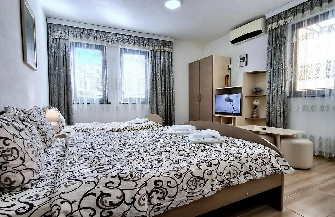 Apartments Tomic-1