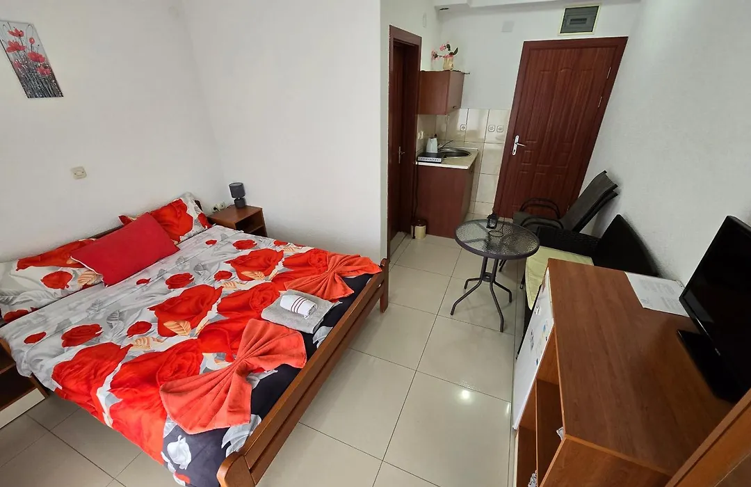 Villa & Apartments Antigona-1