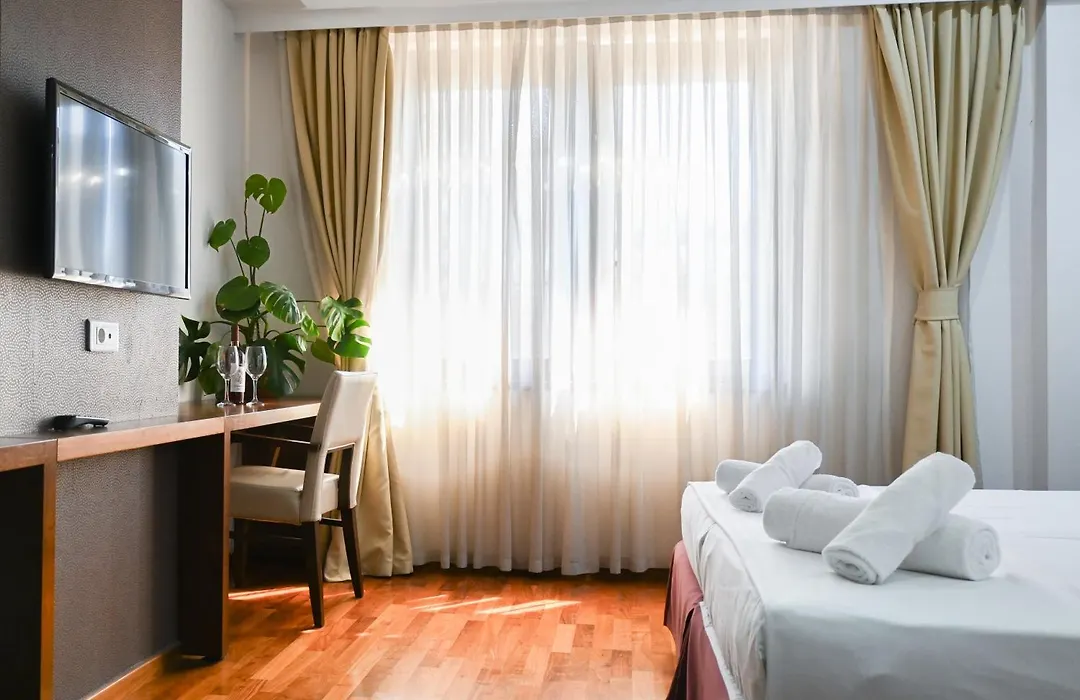 City5 Rooms & Suites By Lsa-1