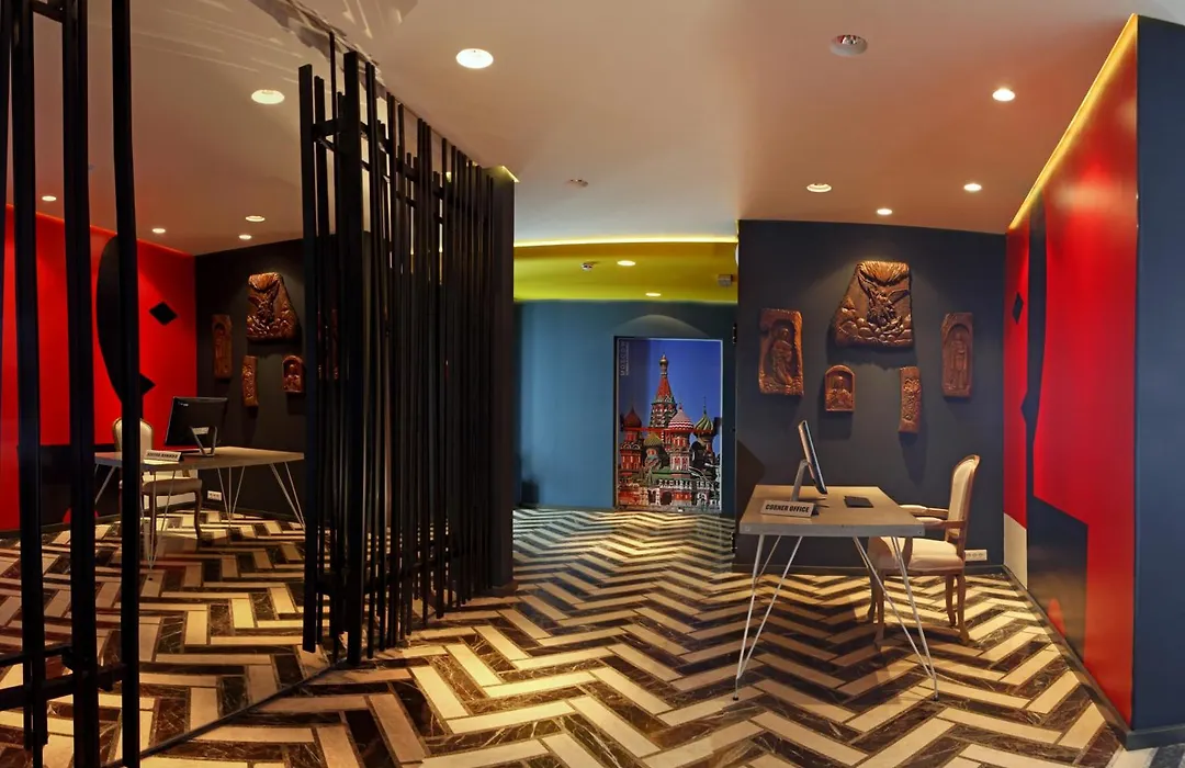 Hotel Russia-1