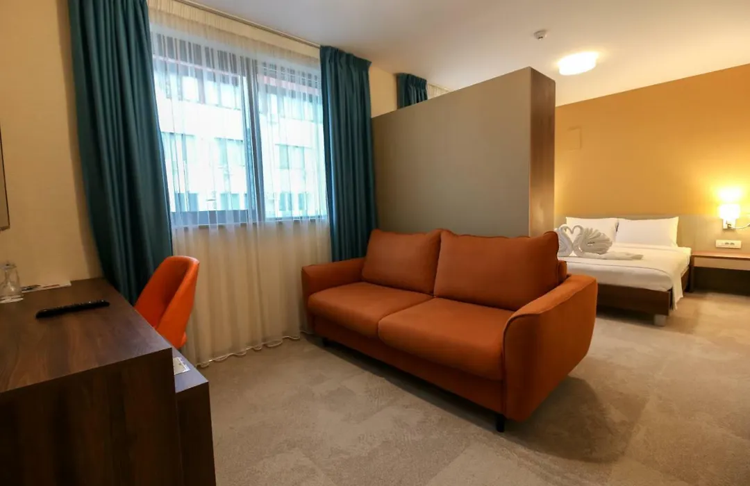 Sky Corner Hotel-1