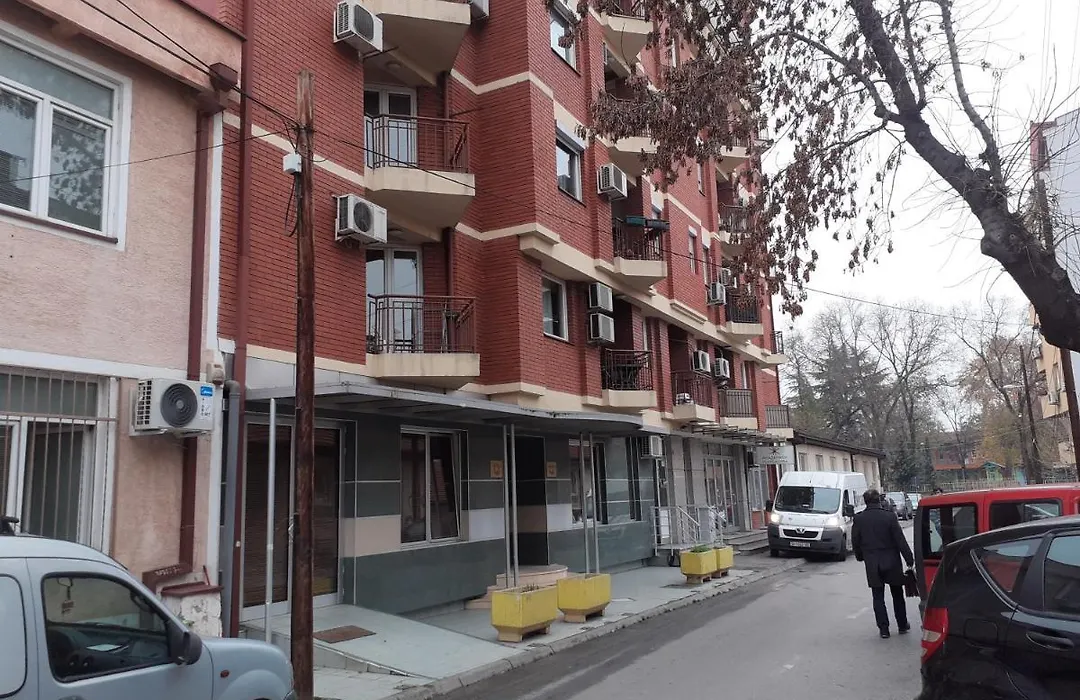 Laki Skopje-1