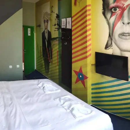 Hostel Log Inn-3
