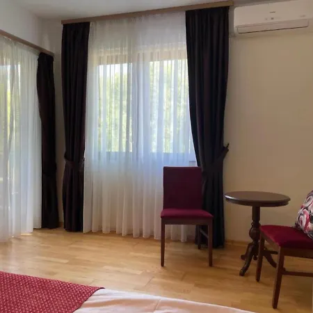 Park Diamond Apartments-3
