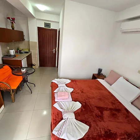 Villa & Apartments Antigona-2