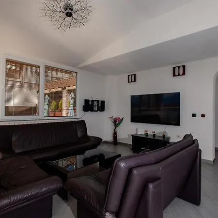 Villa Aurora-2