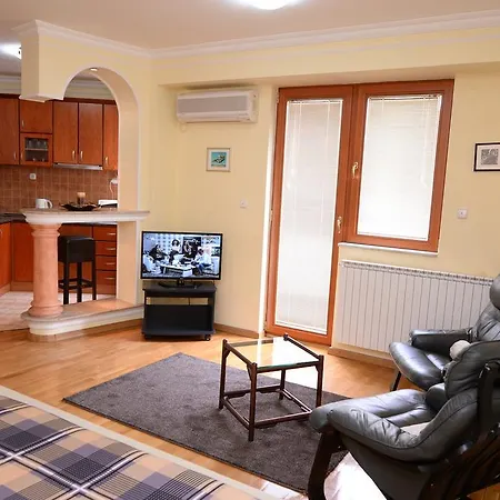 Exclusive Central Apartments-3