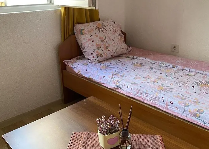 Cozy Stay In Zarnovel Palace Ohrid