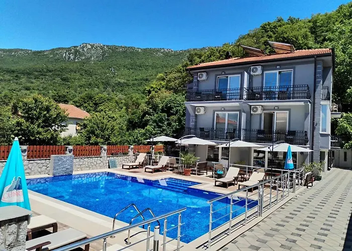 Pestani Hotels