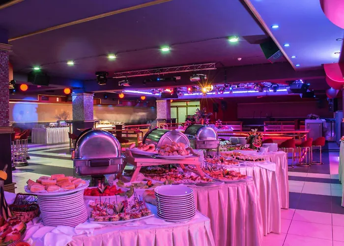 Hotel Bellevue - Metropol Lake Resort Lagadin