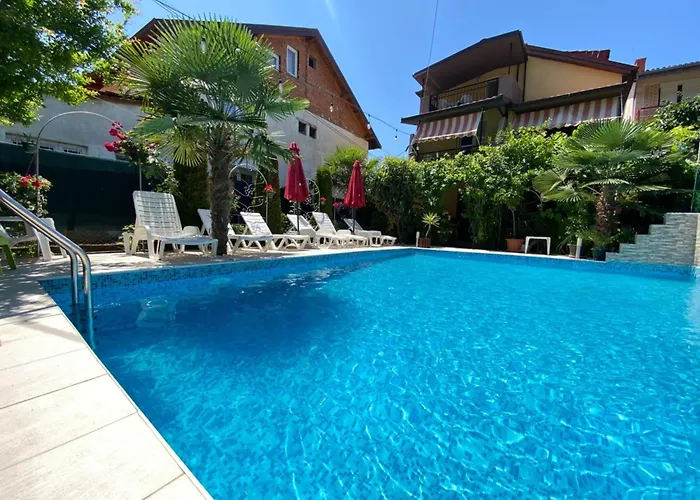 Hotels in Peštani