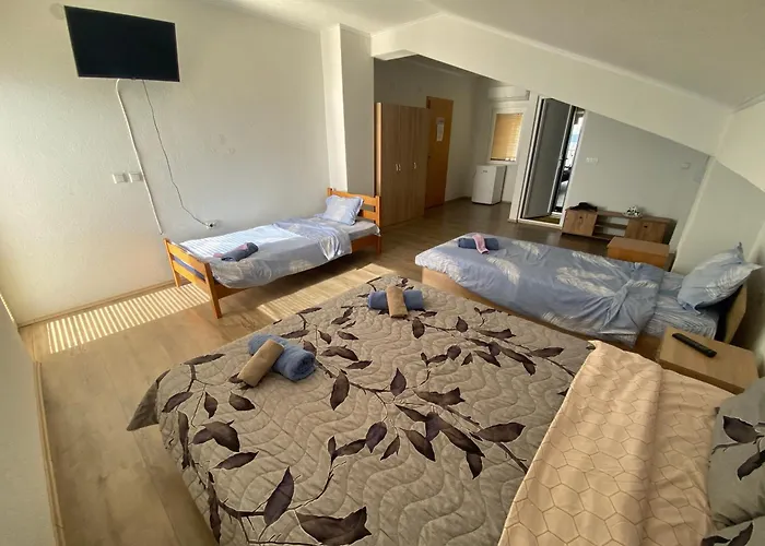 Risteski Guest House Elshani