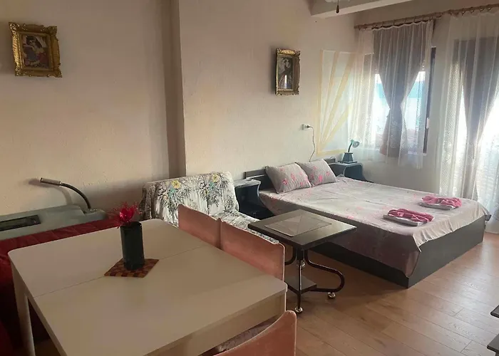Sonce Guest House Lagadin